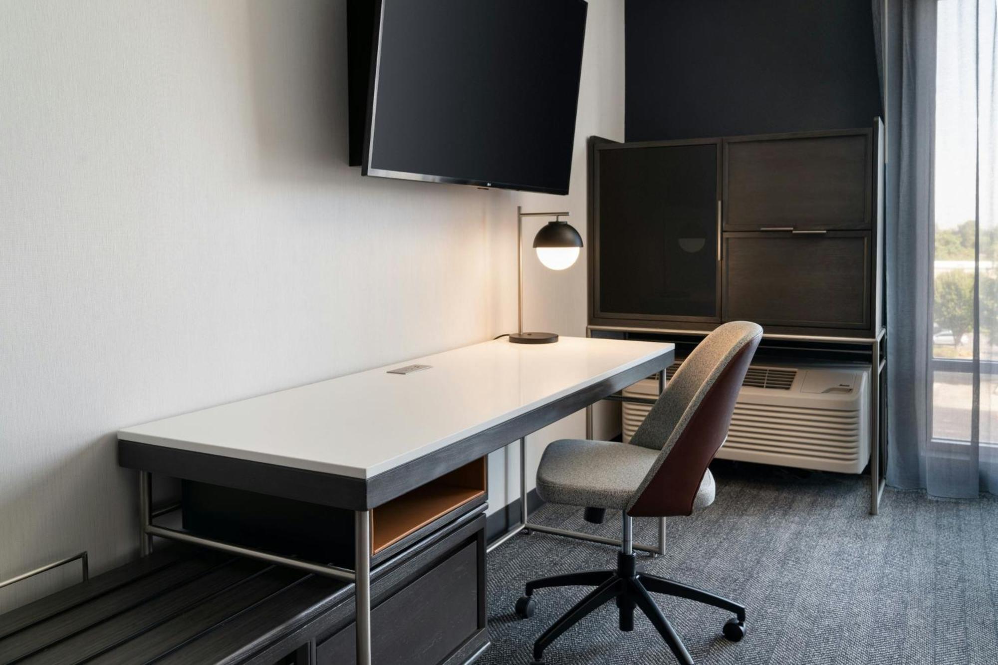 Courtyard By Marriott Fresno Clovis Hotell Eksteriør bilde