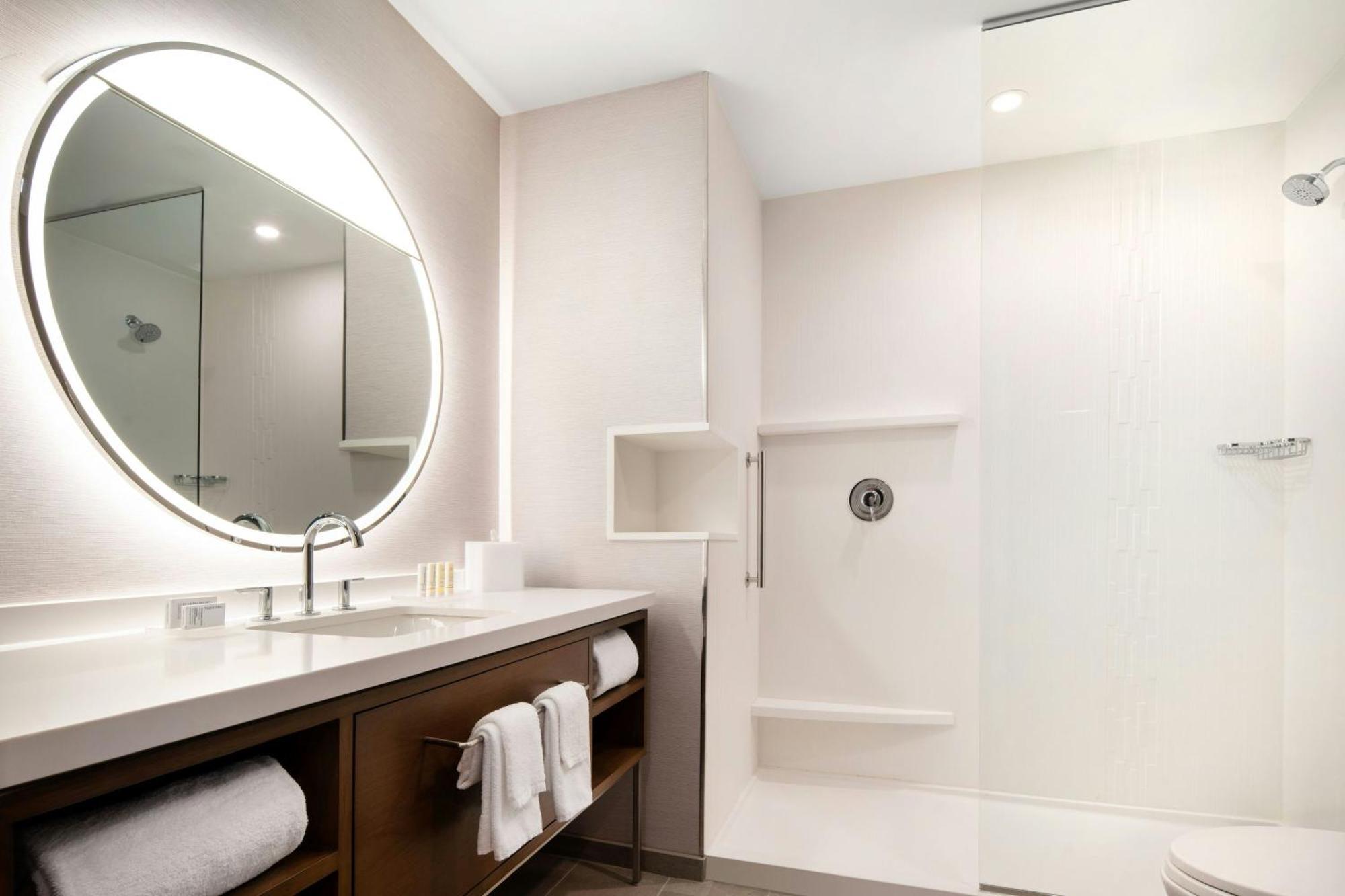 Courtyard By Marriott Fresno Clovis Hotell Eksteriør bilde