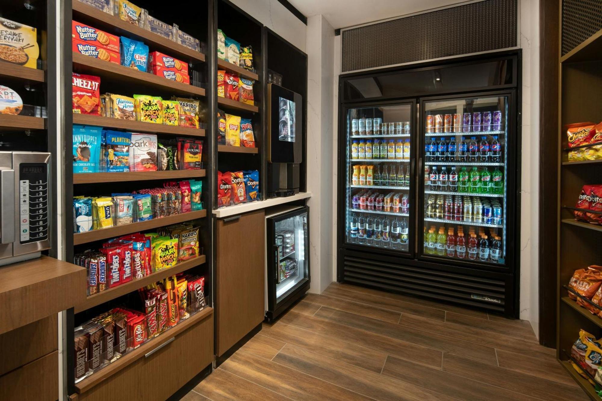 Courtyard By Marriott Fresno Clovis Hotell Eksteriør bilde